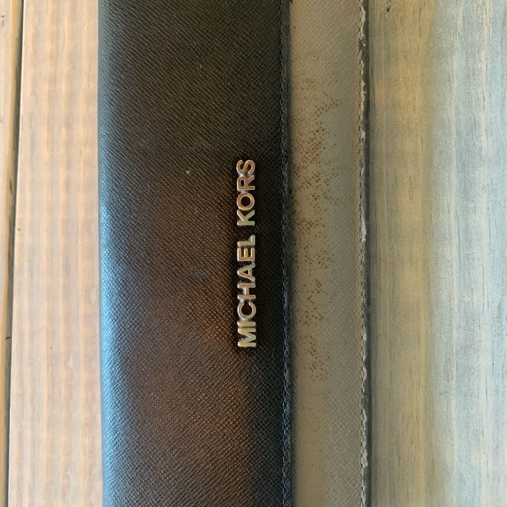 Used but in good condition wallet!